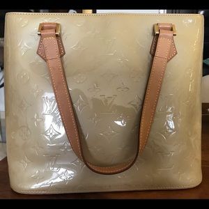 Authentic Louis Vuitton Vernis Monogram Beige-Gold Hand Bag LV Auth LM0072
